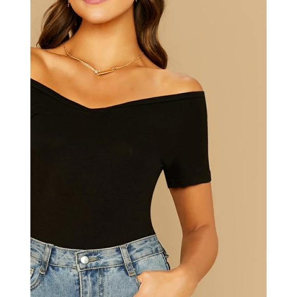 ✨ 3 items for $50 - Picture 4 of 6